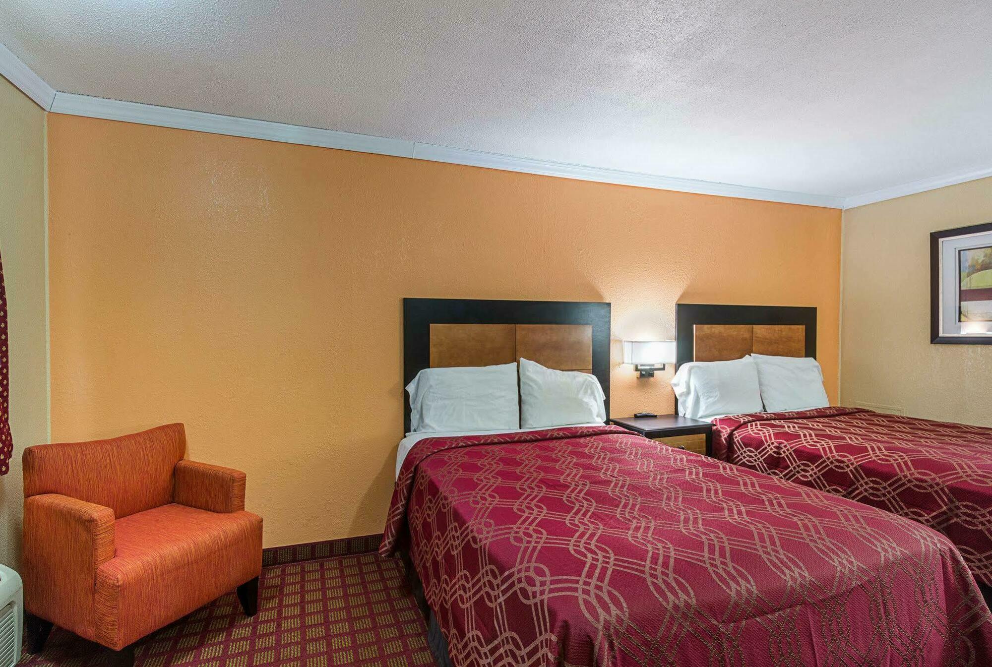 Rodeway Inn West Dodge أوماها المظهر الخارجي الصورة